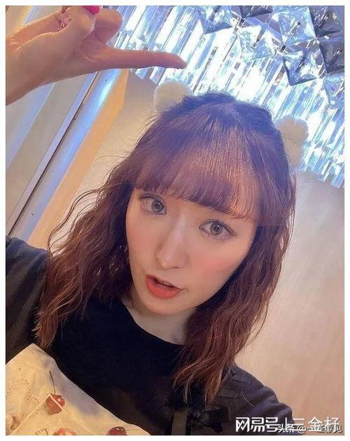 日本那些明星下海了,揭秘那些曾“下海”的明星傳奇